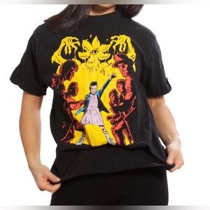 Stranger Things Lootcrate Eleven and Demogorgon Graphic Tee Shirt M Women’s GUC
